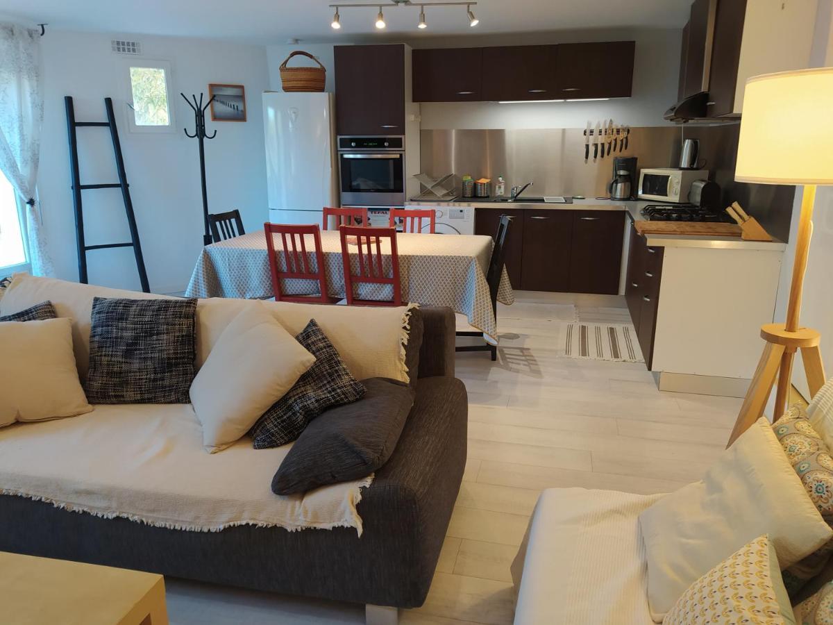 Les Mondes - Appartement Bas De Maison Ensues-la-Redonne Εξωτερικό φωτογραφία