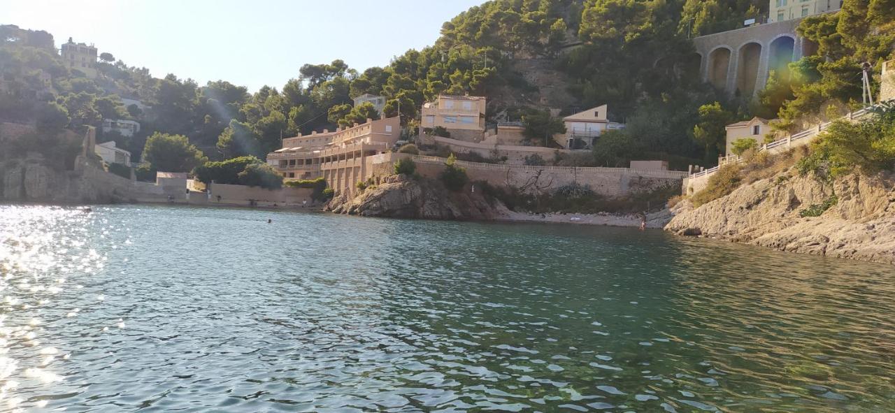 Les Mondes - Appartement Bas De Maison Ensues-la-Redonne Εξωτερικό φωτογραφία
