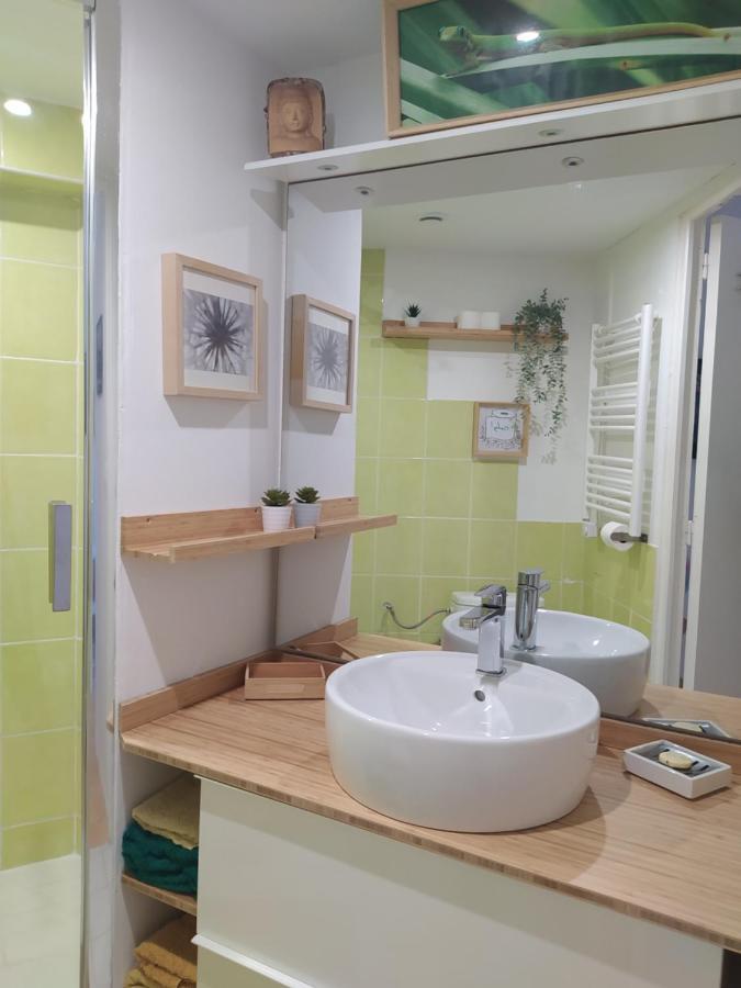 Les Mondes - Appartement Bas De Maison Ensues-la-Redonne Εξωτερικό φωτογραφία